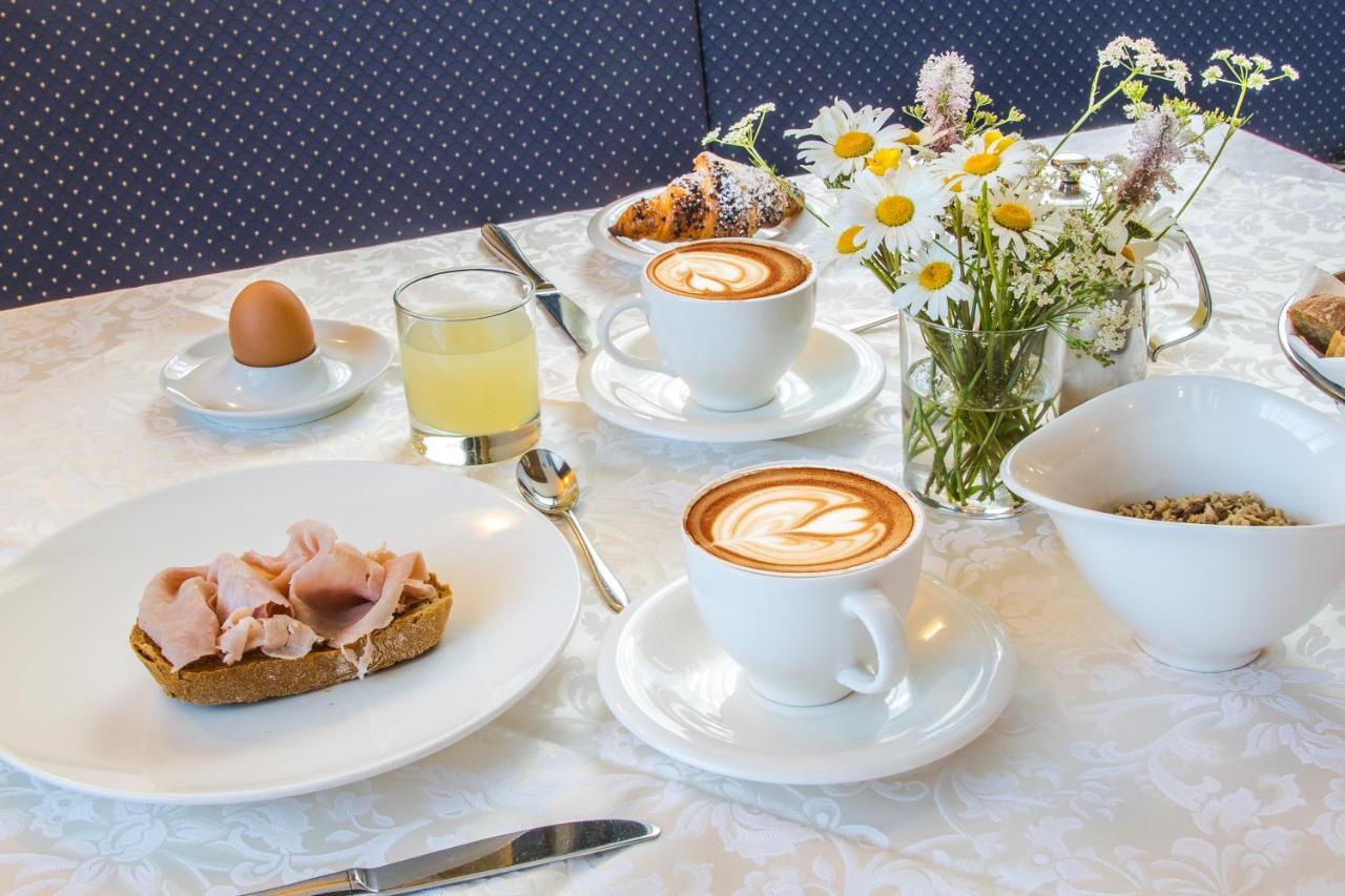 B&B - Hotel Ciasa Rue Blanch サン・カッシアーノ エクステリア 写真