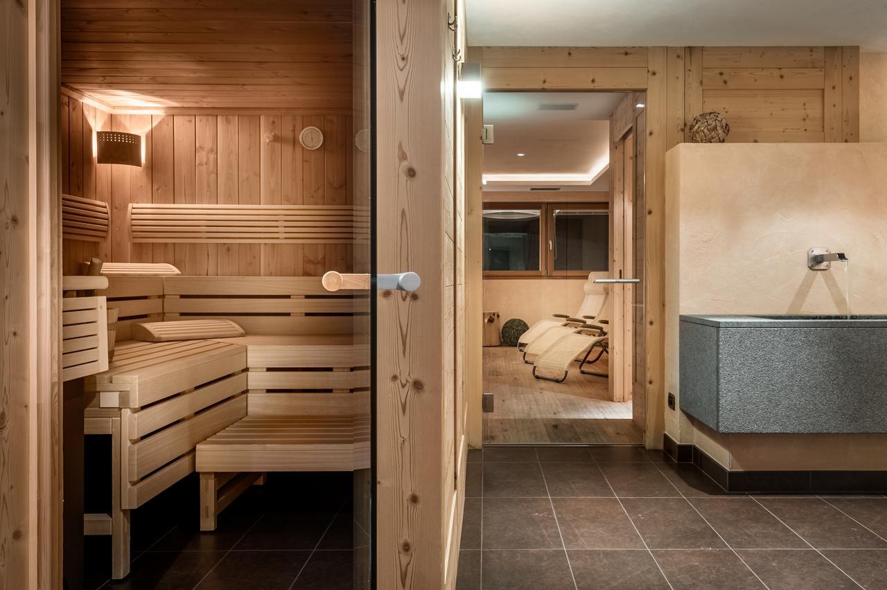 B&B - Hotel Ciasa Rue Blanch サン・カッシアーノ エクステリア 写真