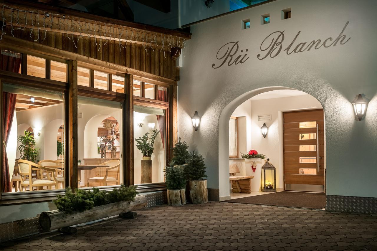 B&B - Hotel Ciasa Rue Blanch サン・カッシアーノ エクステリア 写真