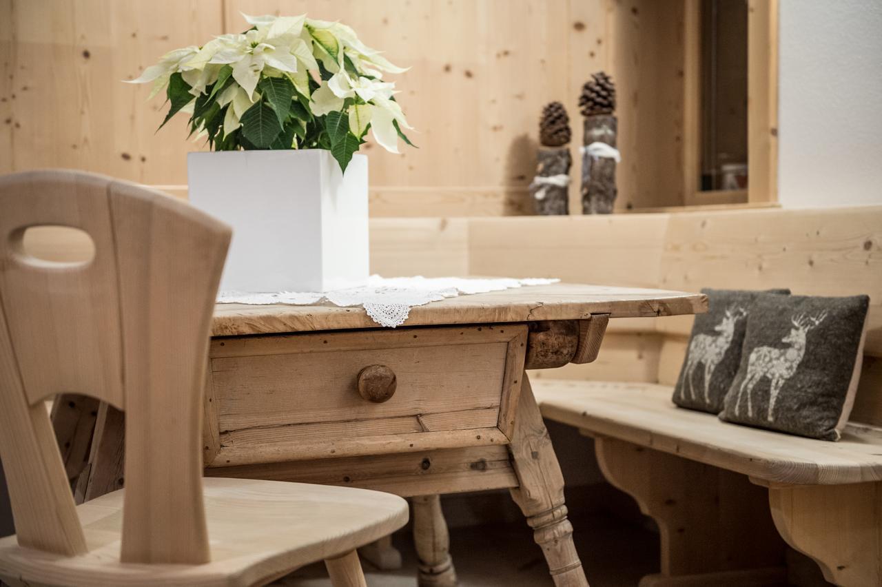 B&B - Hotel Ciasa Rue Blanch サン・カッシアーノ エクステリア 写真